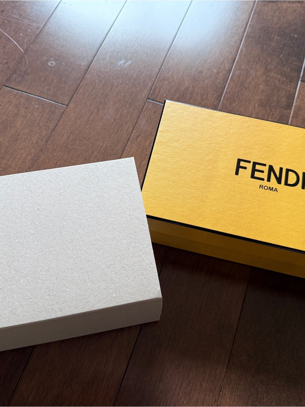 Fendi sun glasses box